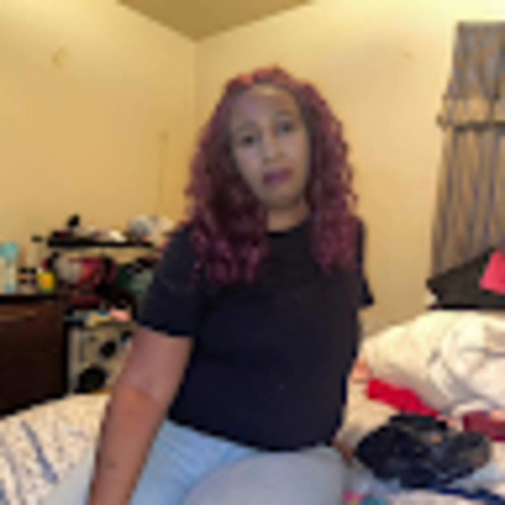 Meet your Posher, Aisha